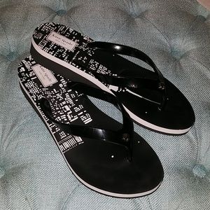 Like New Kate Spade flip flops